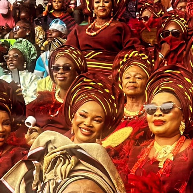 Egba Royals celebrating together in colourful traditional attire